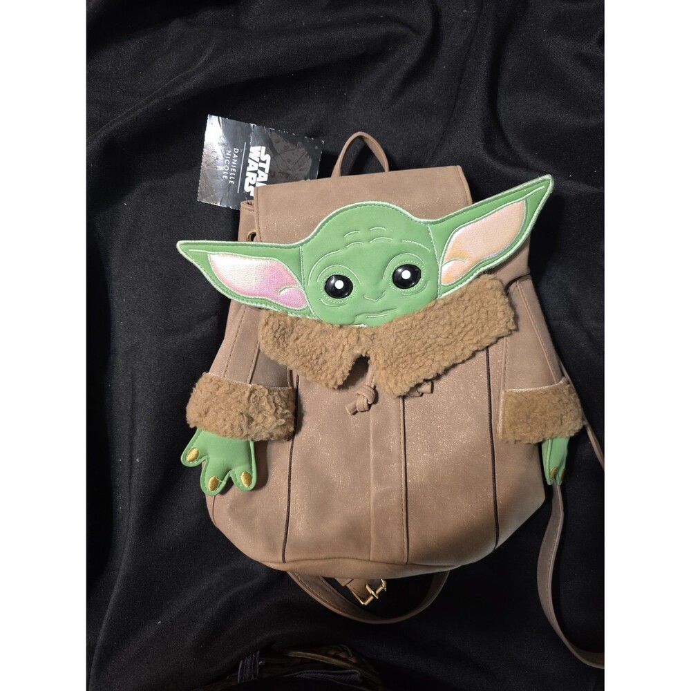 NWT Danielle Nicole Disney star wars Yoda grogu the child mini backpack bookbag!